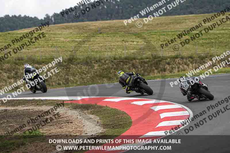 cadwell no limits trackday;cadwell park;cadwell park photographs;cadwell trackday photographs;enduro digital images;event digital images;eventdigitalimages;navarra;no limits trackdays;peter wileman photography;racing digital images;trackday digital images;trackday photos